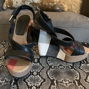 Burberry Signature Check Wedge